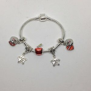 Charm bracelet